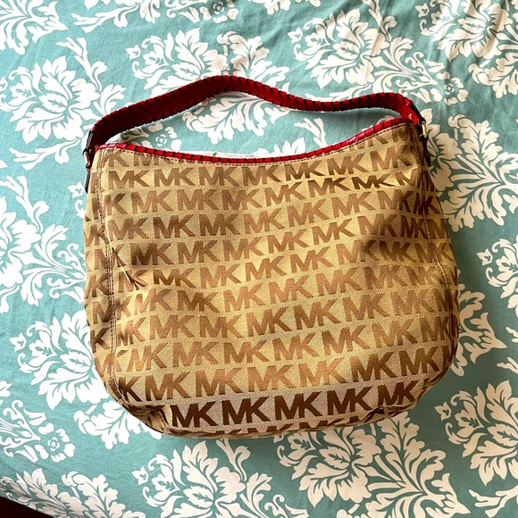 Michael Kors Monogram Large Tote/Shoulder Bag - Picture 2 of 5